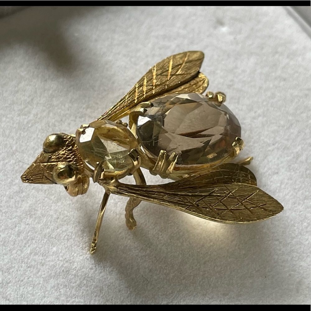 Exquisite 18k Yellow Gold Champagne Topaz Bee Brooch Pin